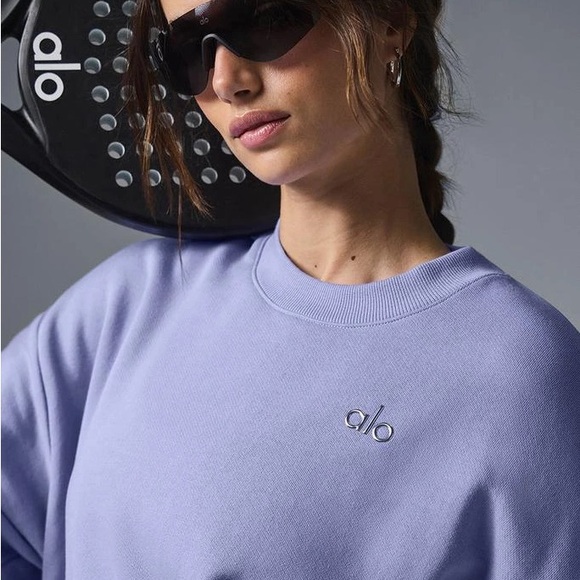 ALO Yoga lilac Blue Accolade Crew Neck Pullover - Picture 3 of 9